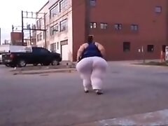 Huge jiggly ssbbw booty