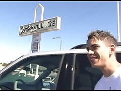 Her car broke down, guy helped, and this is how she shows her gratitude by Public Pickup