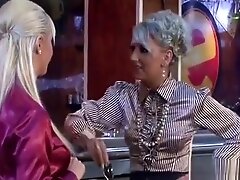 Dripping Moist Pussy Gets Put To The Test In Fetish Play