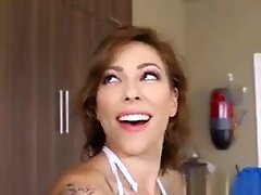 Carwash Turns Into A Steamy Sex With Harlow Harrison